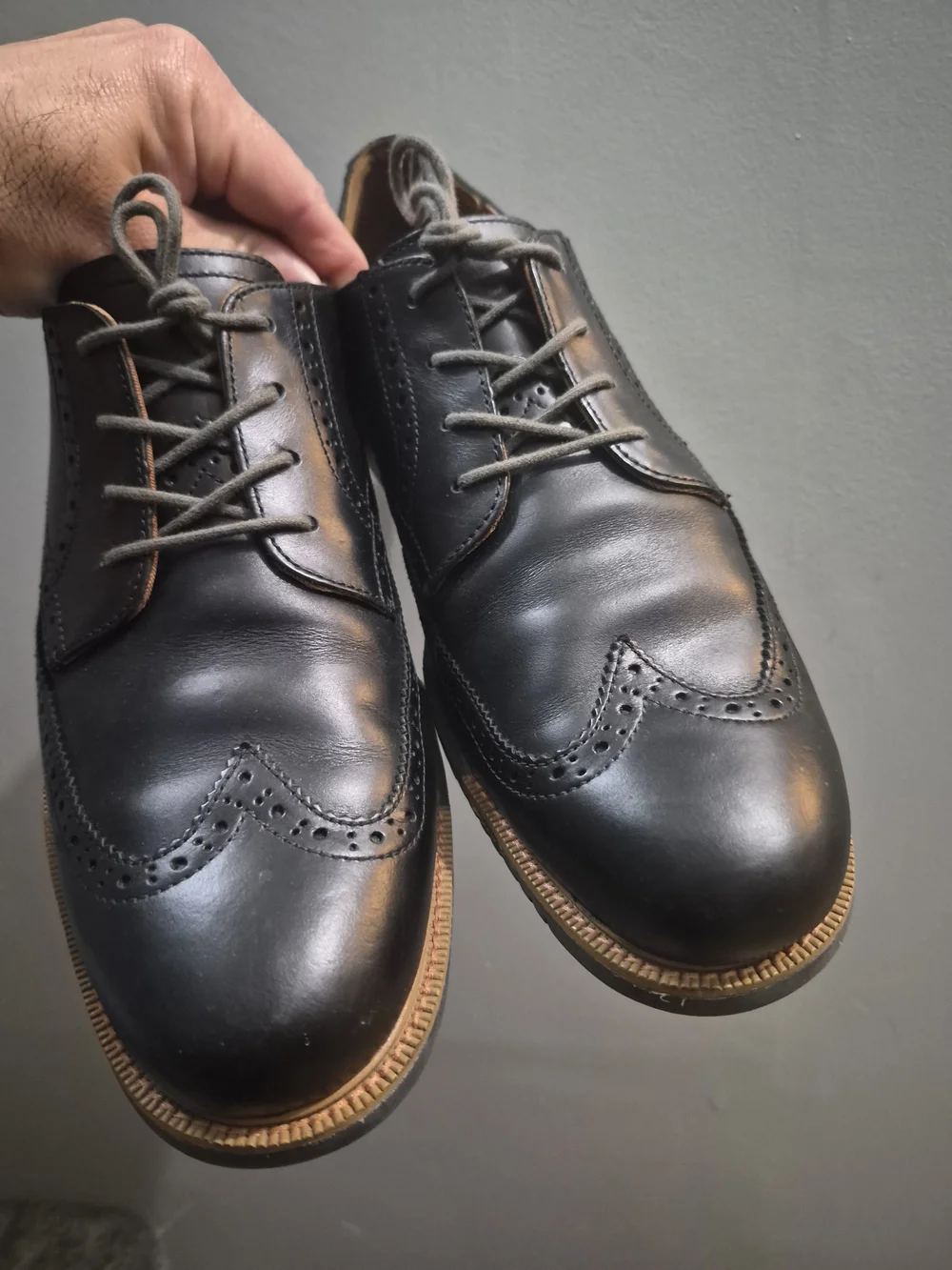 Mens Cole Haan Size 11  Leather Wingtip Derby Shoes - Classic Dress Oxford